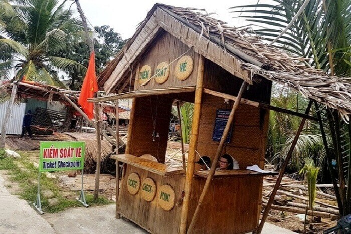 Quầy vé Rừng dừa Bảy Mẫu