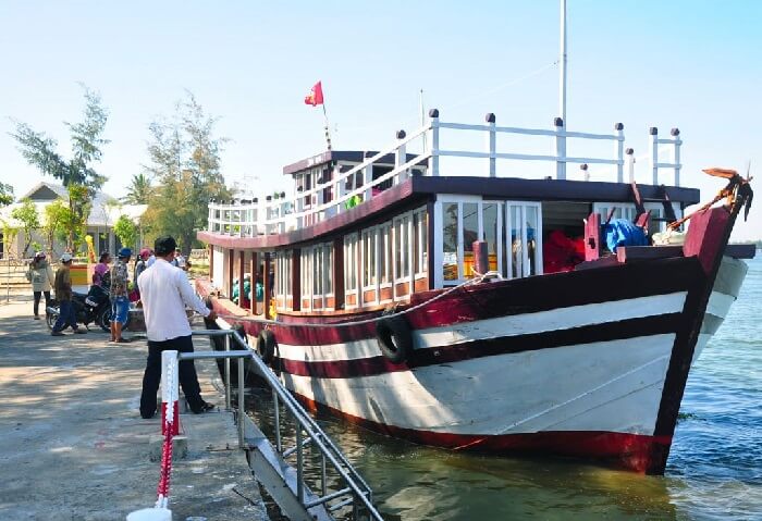 Di chuyển ra Bãi Ông Cù Lao Chàm