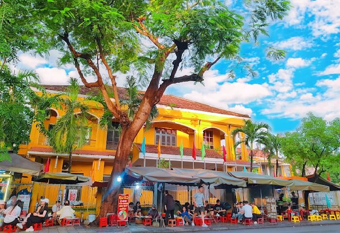 quán bún thịt nướng Hội An