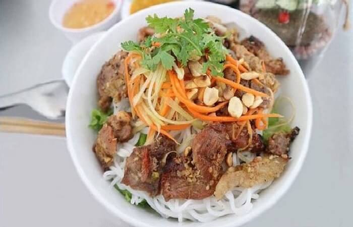 quán bún thịt nướng Hội An