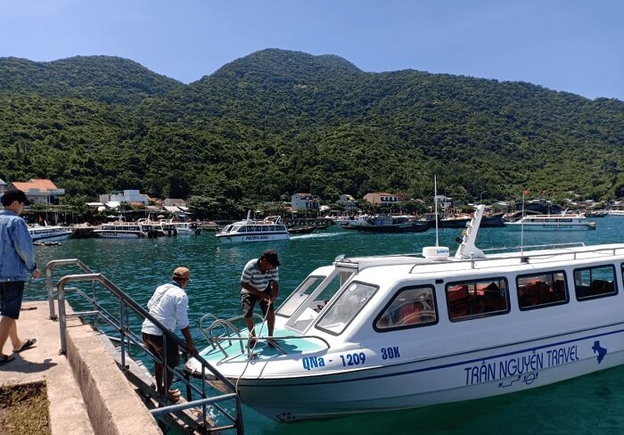 Di chuyển ra Giếng cổ Champa Cù Lao Chàm