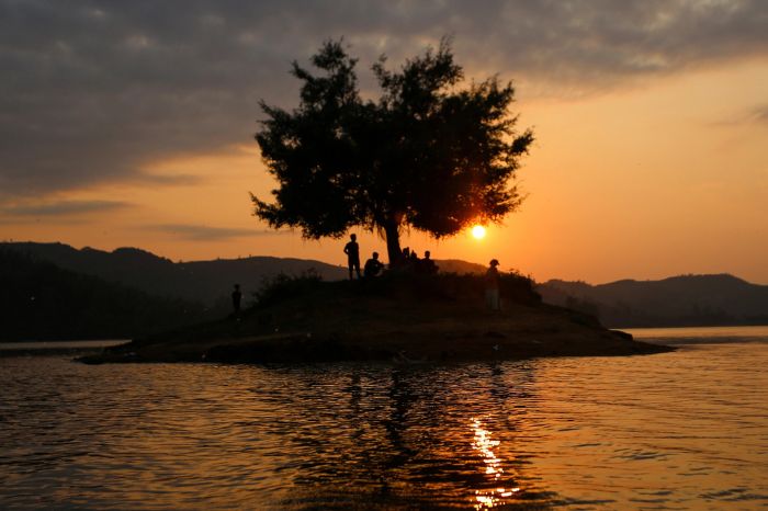 Hồ Phú Ninh có gì