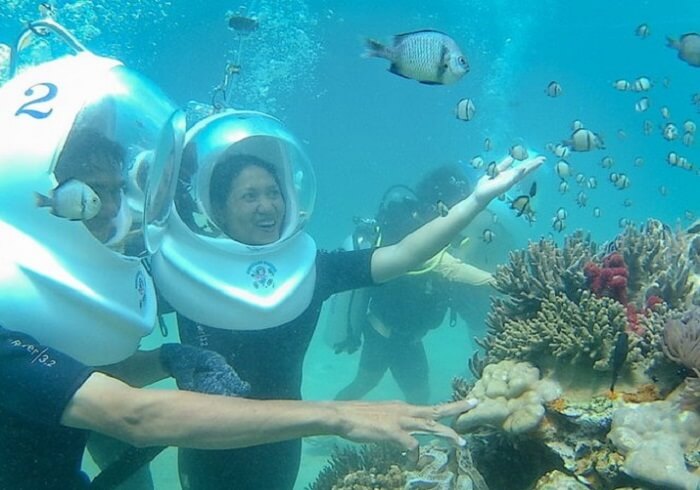 Đi bộ dưới biển Cù Lao Chàm