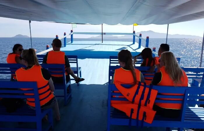 Đi bộ dưới biển Cù Lao Chàm